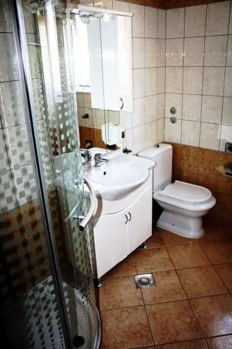 Additional image 4