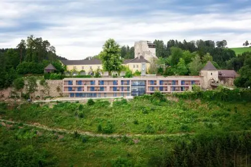 Offsite venue - Schatz.Kammer Burg Kreuzen thumbnail
