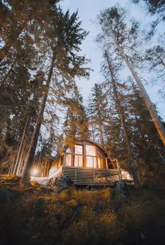 Offsite venue - Haltia Lake Lodge nature boutique hotel & glamping thumbnail