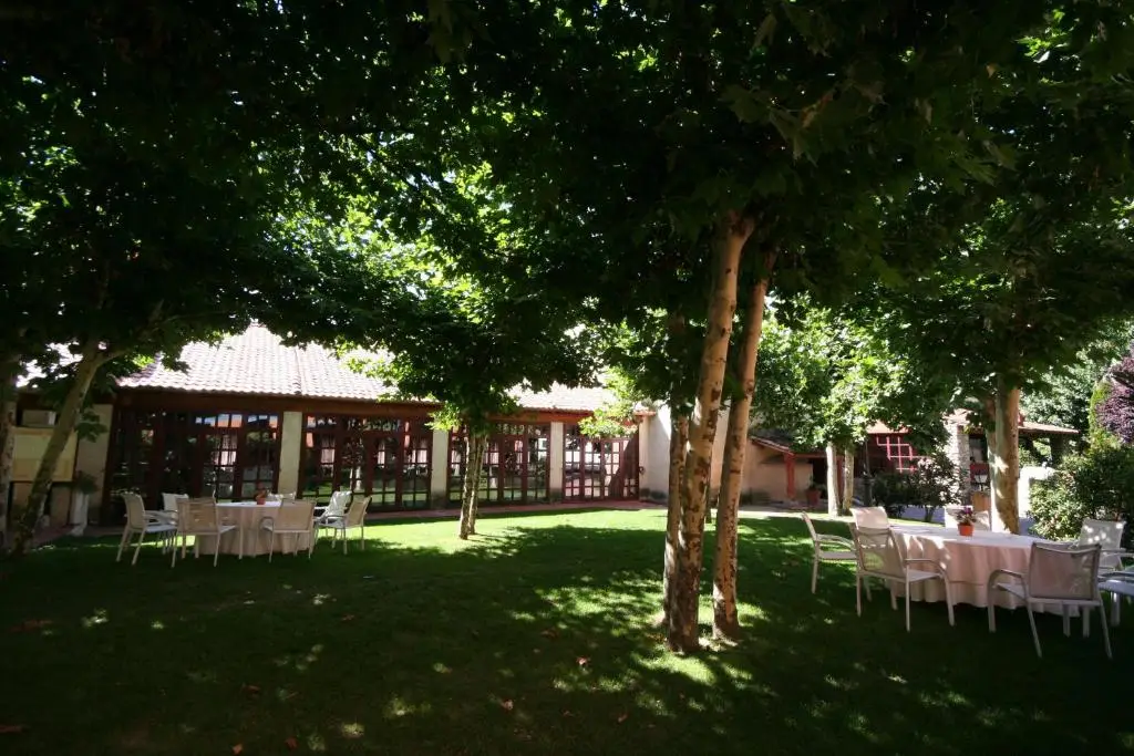 Offsite venue - Hotel El Rancho thumbnail