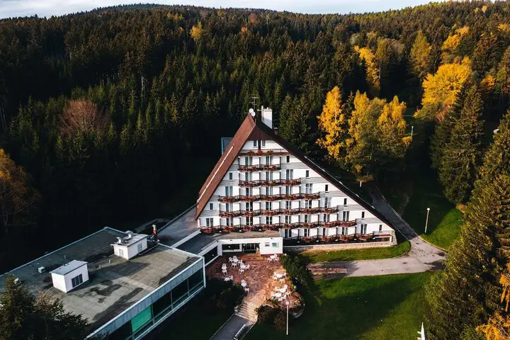 Offsite venue - Hotel Ski thumbnail
