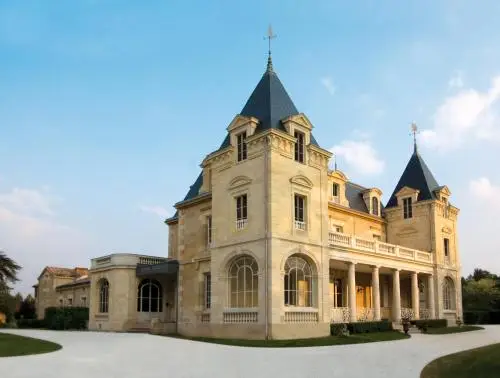 Offsite venue - Château Léognan - Bordeaux - Nouvelle Ouverture thumbnail