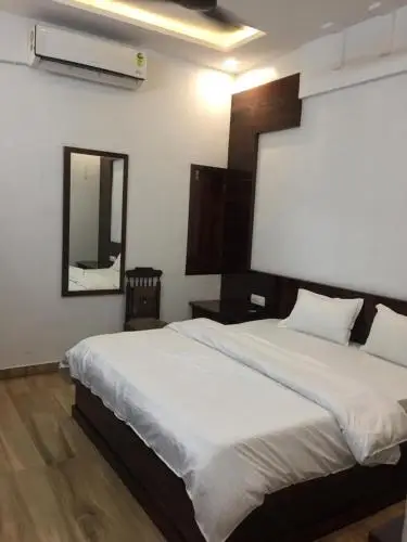 other image 0