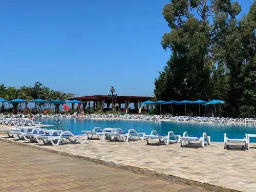 Offsite venue - 2 bedroom Apartment in Oasis thumbnail