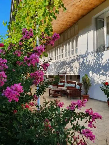 Offsite venue - Nazy''s Guest House thumbnail