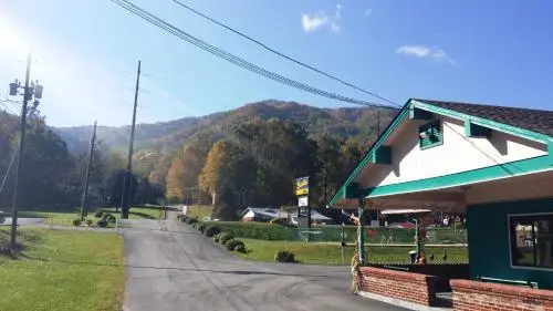 Offsite venue - Scottish Inn Maggie Valley thumbnail