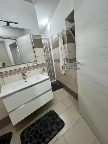 other image 0