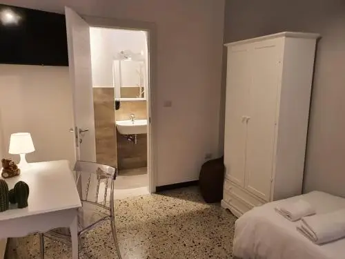 other image 0