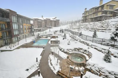 Offsite venue - Luxury 2 BR in Canyons Village - Walk to Slopes thumbnail