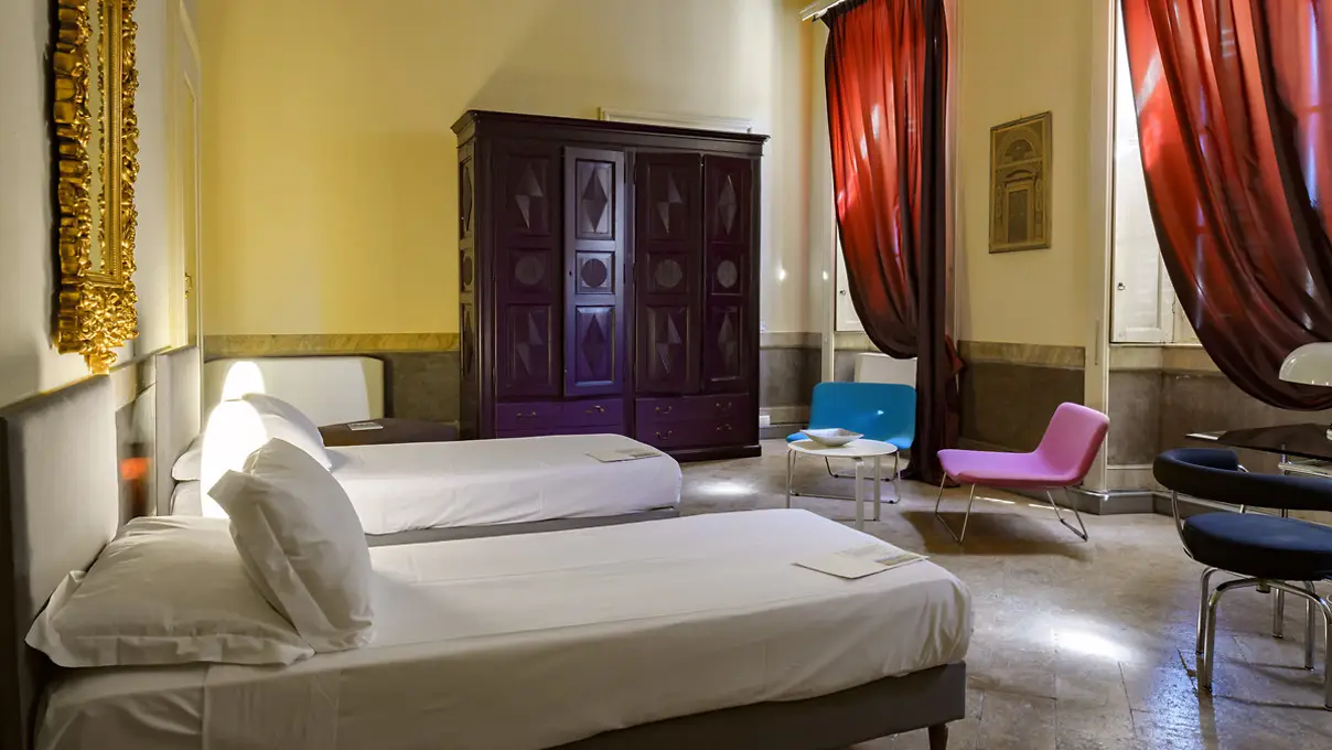 Room thumbnail